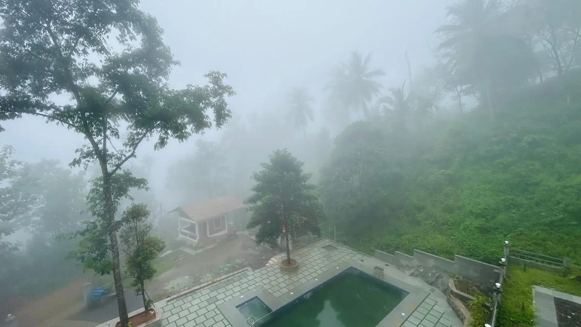 Brooke Hills 2 Bhk Villa Falls View Vallikavungal Semesteranläggning (resort)