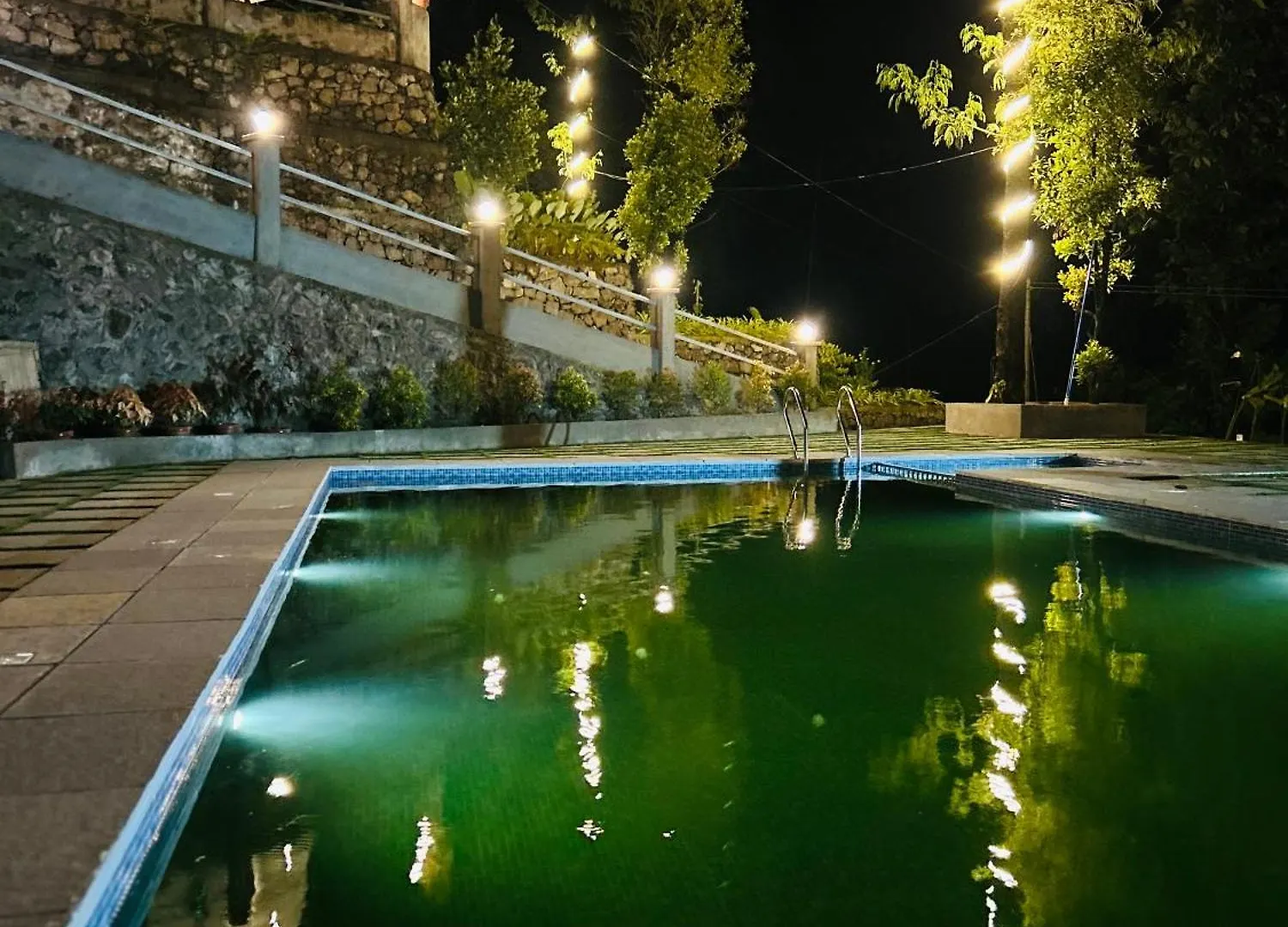 Üdülőközpont Brooke Hills 2 Bhk Villa Falls View Vallikavungal