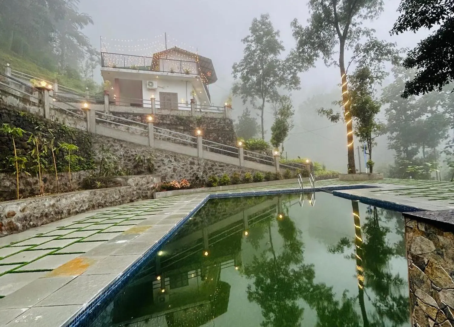 Brooke Hills 2 Bhk Villa Falls View Vallikavungal