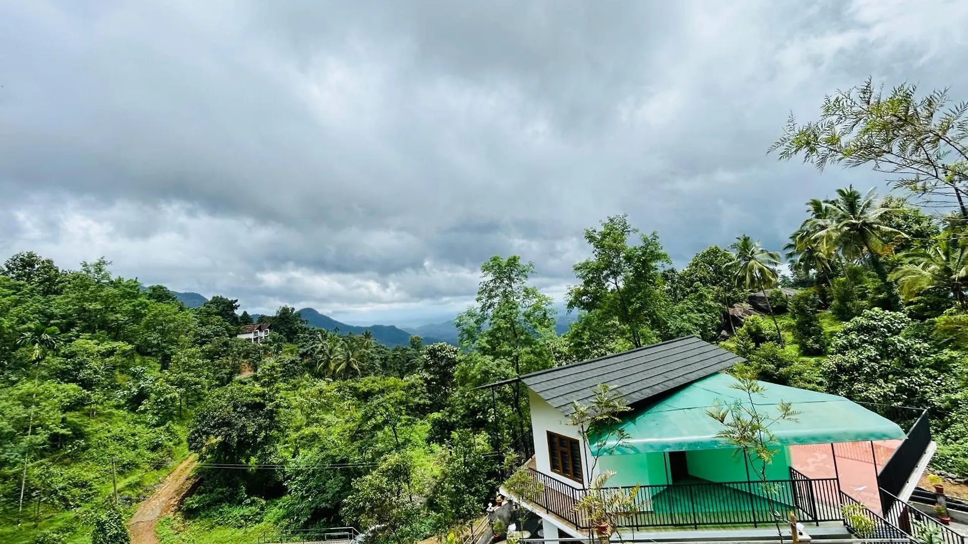 Brooke Hills 2 Bhk Villa Falls View Vallikavungal