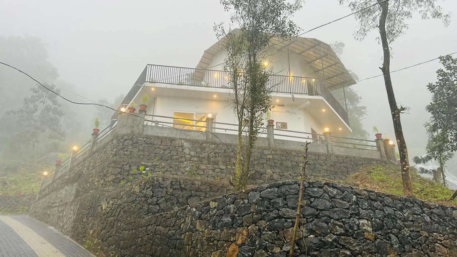 Brooke Hills 2 Bhk Villa Falls View Vallikavungal