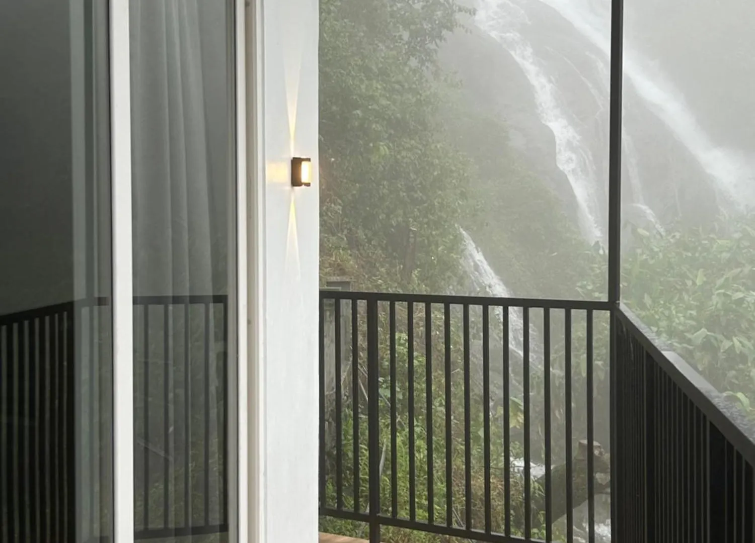Brooke Hills 2 Bhk Villa Falls View Vallikavungal 0*,